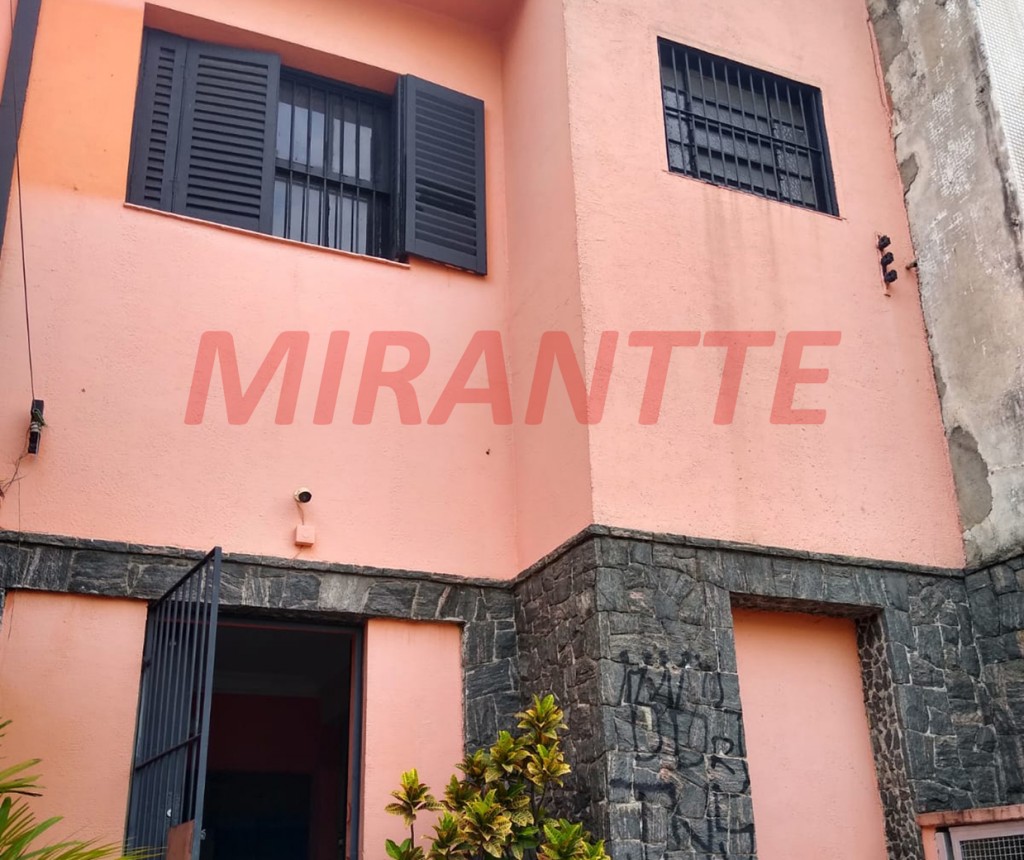 Comercial de 180m² em Luz