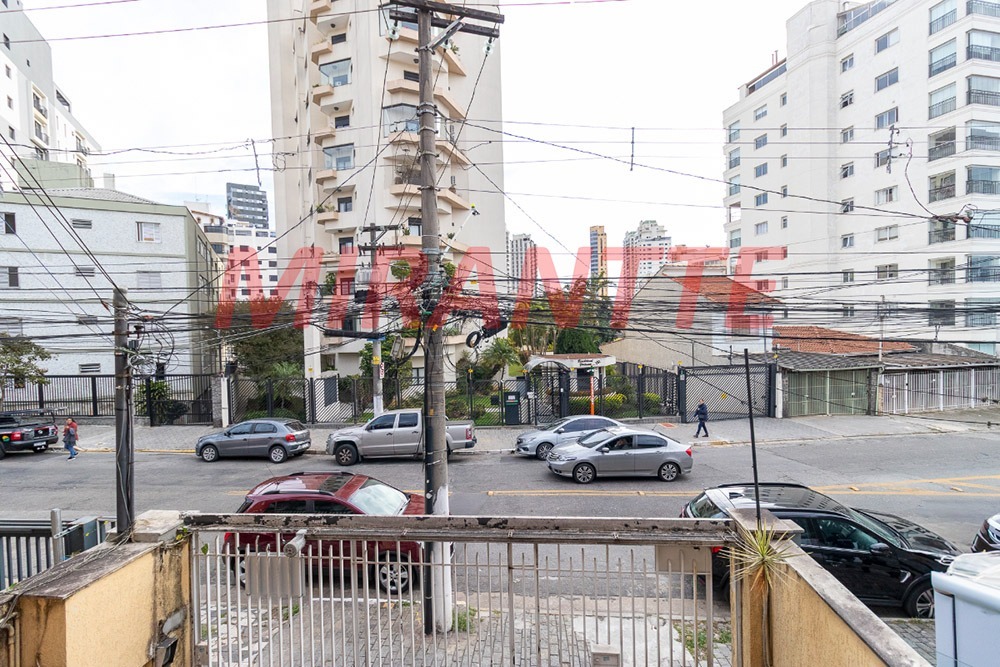 Sobrado de 160m² com 3 quartos em Água Fria