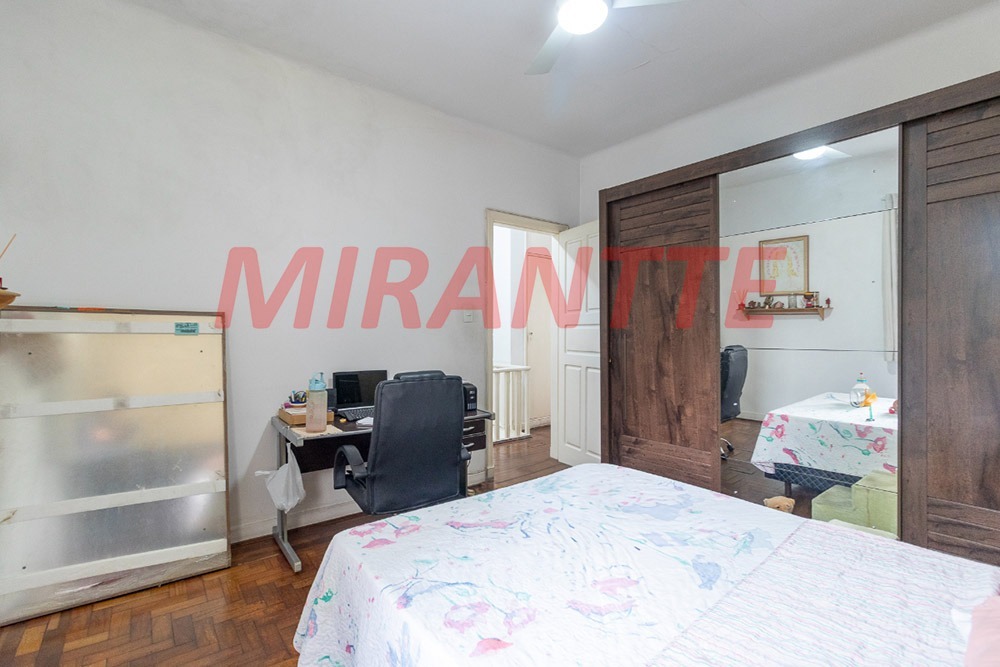 Sobrado de 160m² com 3 quartos em Água Fria