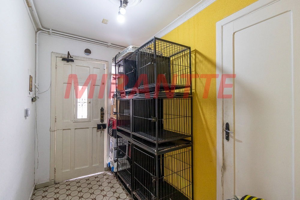 Sobrado de 160m² com 3 quartos em Água Fria