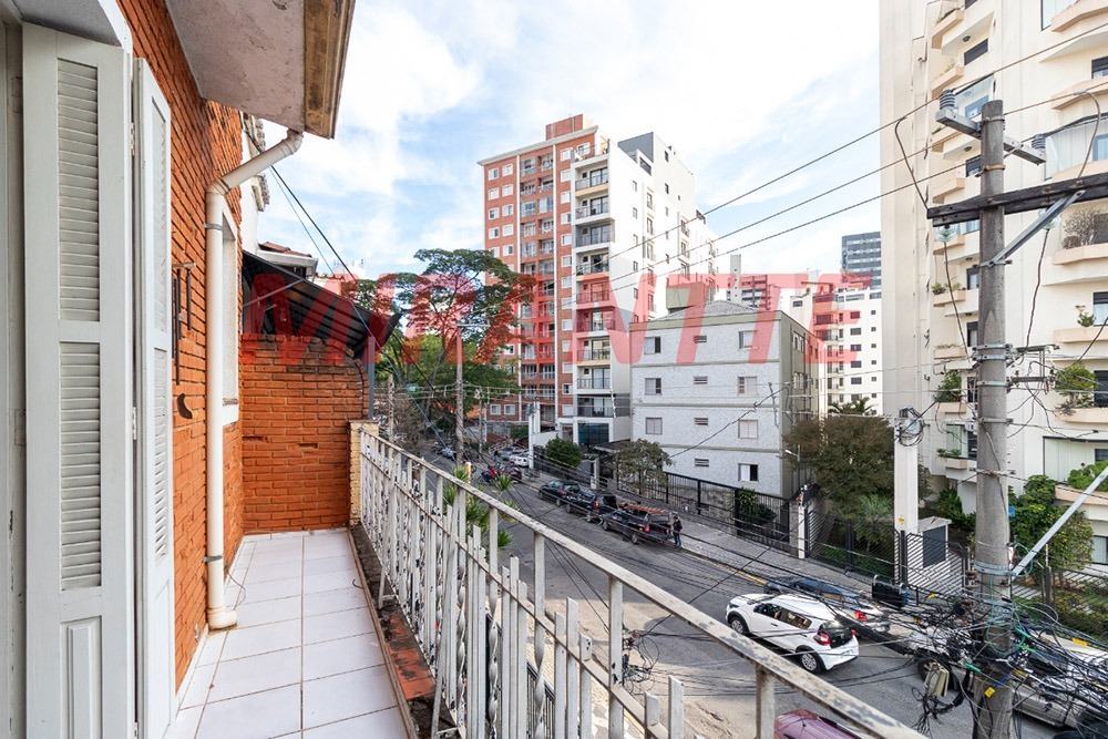 Sobrado de 160m² com 3 quartos em Água Fria