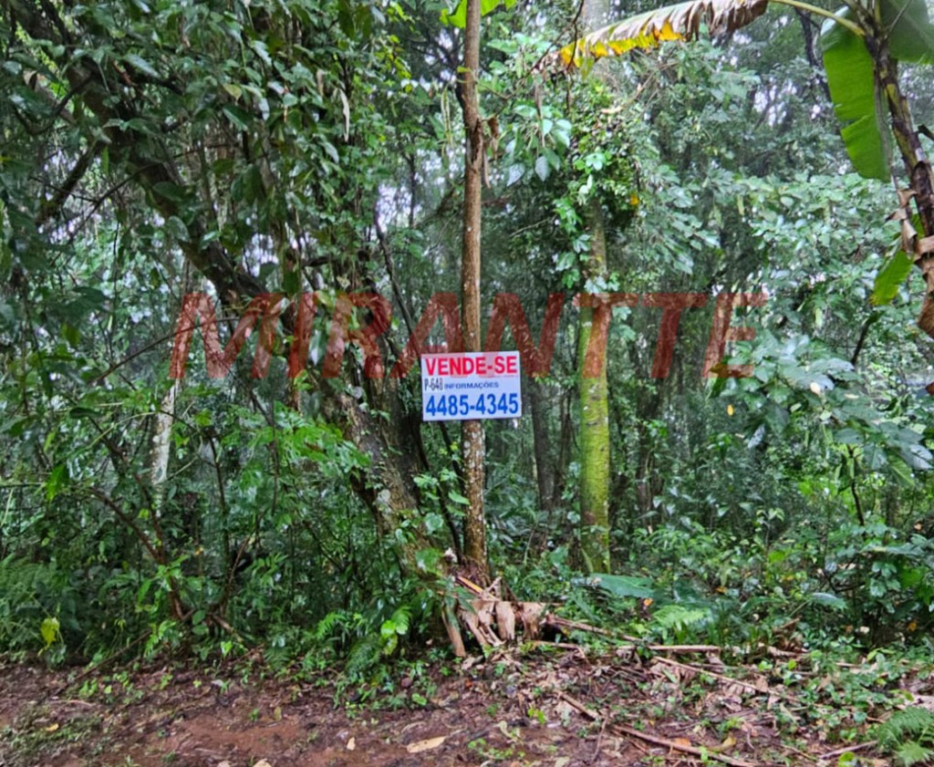 Terreno de 1.08m² em Serra Da Cantareira
