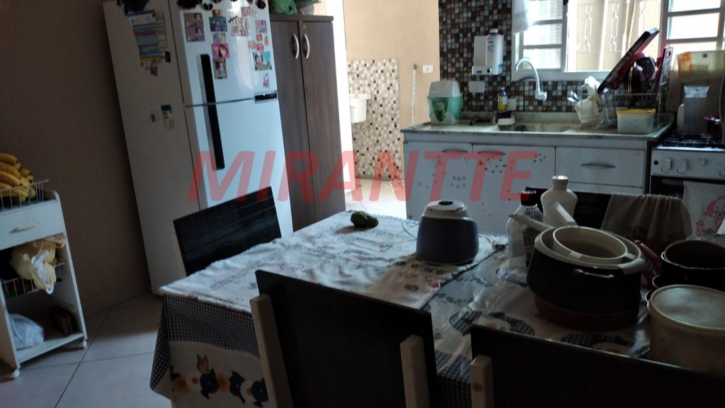 Casa terrea com 3 quartos em Vila Itaici