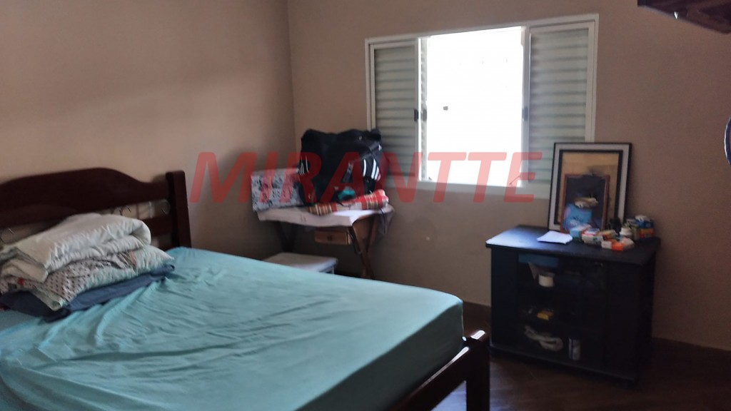 Casa terrea com 3 quartos em Vila Itaici