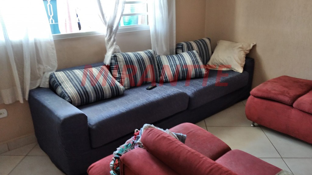 Casa terrea com 3 quartos em Vila Itaici