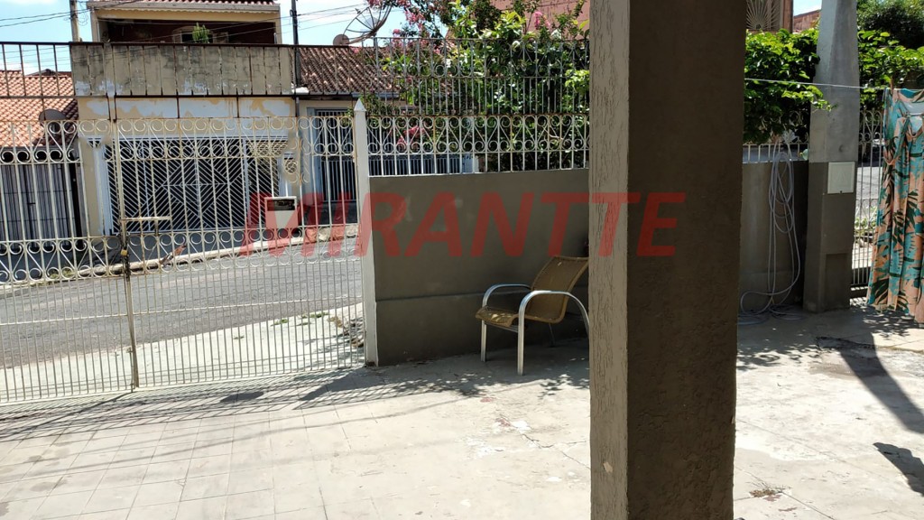 Casa terrea com 3 quartos em Vila Itaici