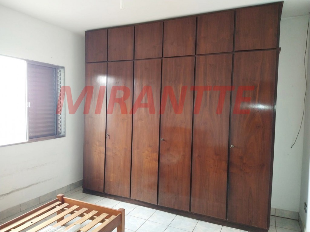Sobrado de 380m² com 3 quartos em Vila Galvão