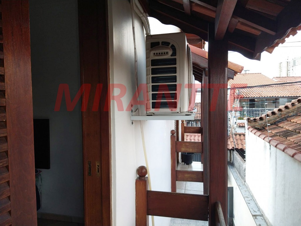 Sobrado de 380m² com 3 quartos em Vila Galvão