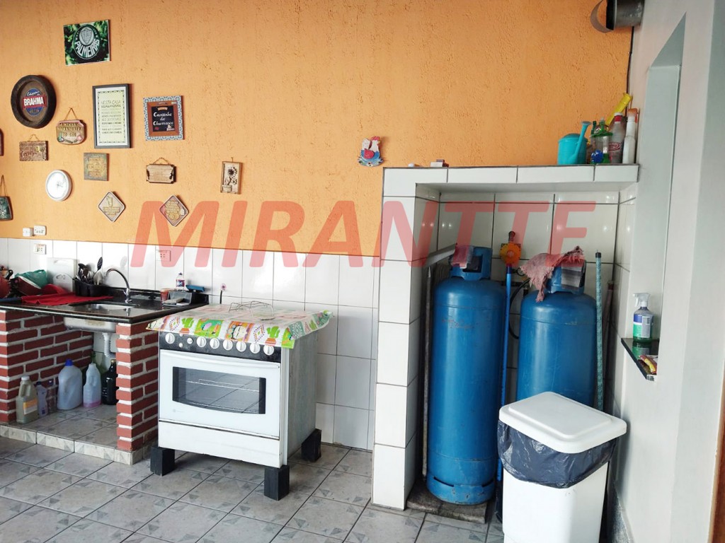 Sobrado de 380m² com 3 quartos em Vila Galvão