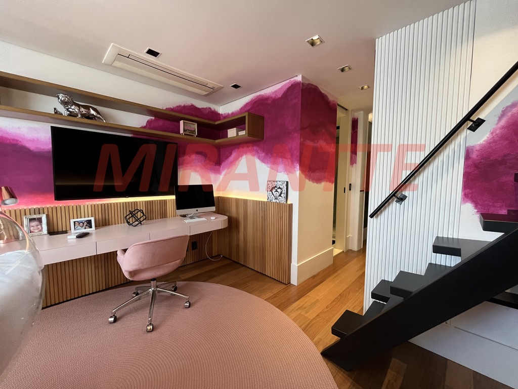 Cobertura de 488m² com 5 quartos em Santana