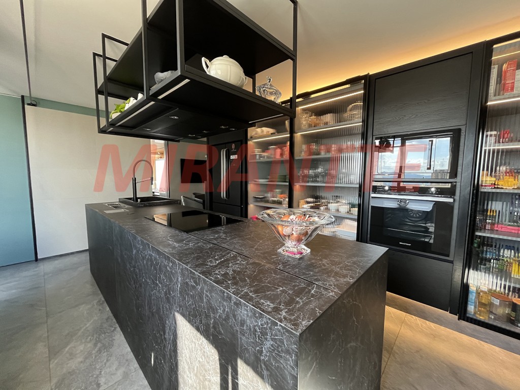 Cobertura de 488m² com 5 quartos em Santana
