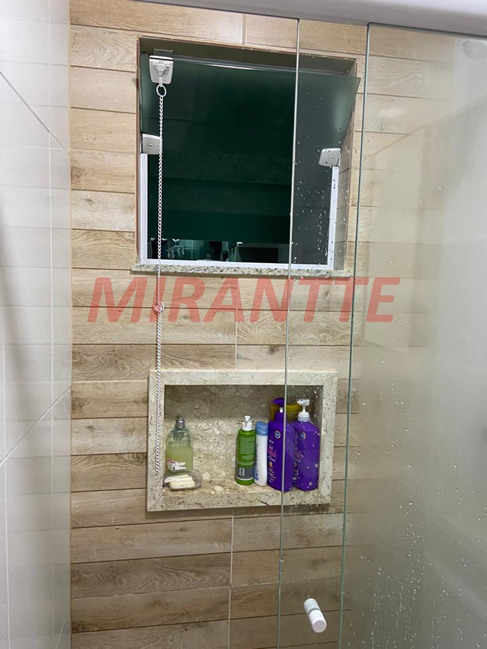 Apartamento com 2 quartos em Vila Mazzei