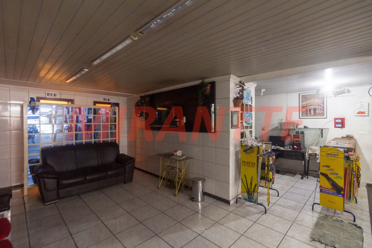Comercial de 480m² em Vila Nelson