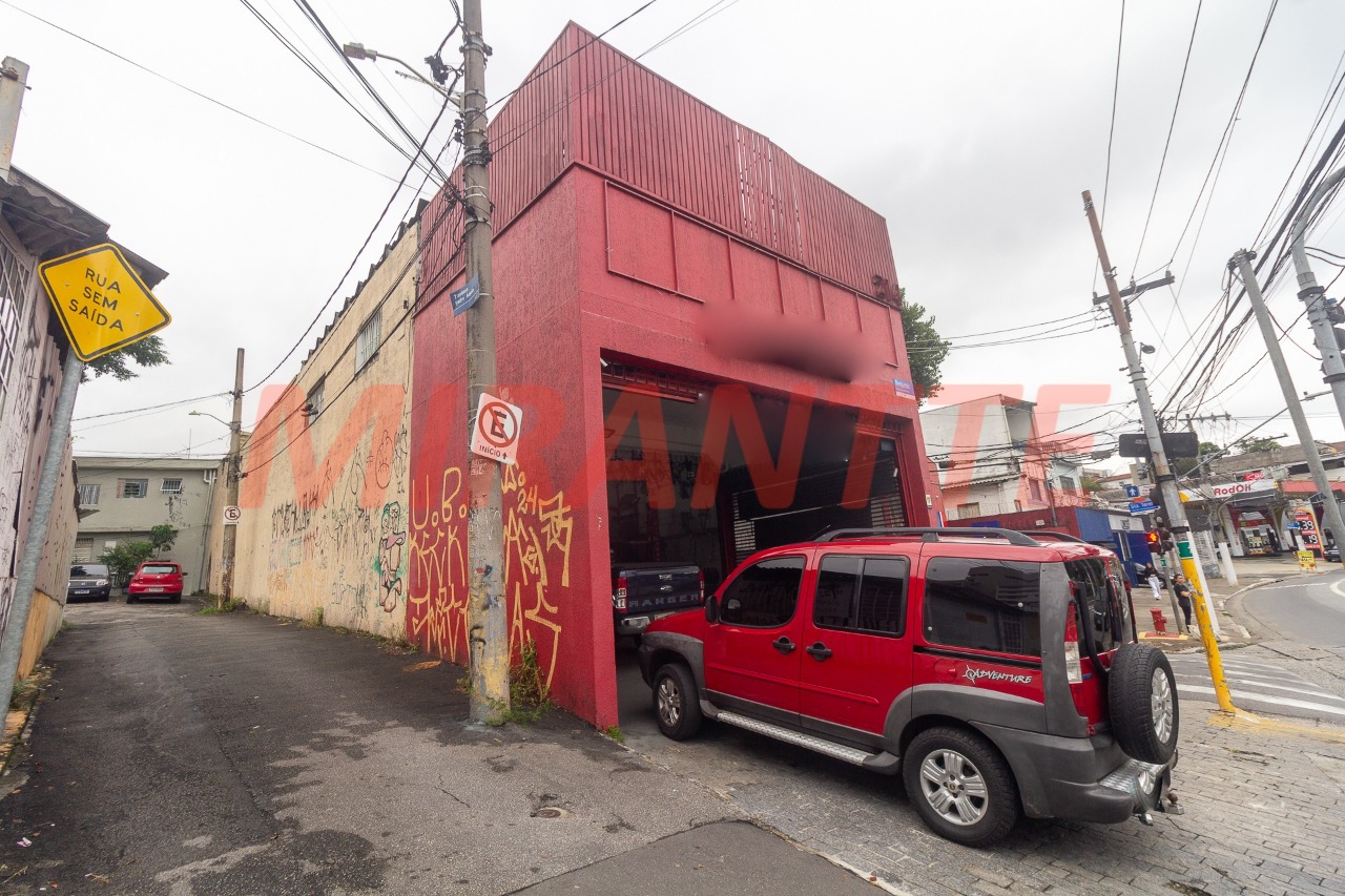 Comercial de 480m² em Vila Nelson