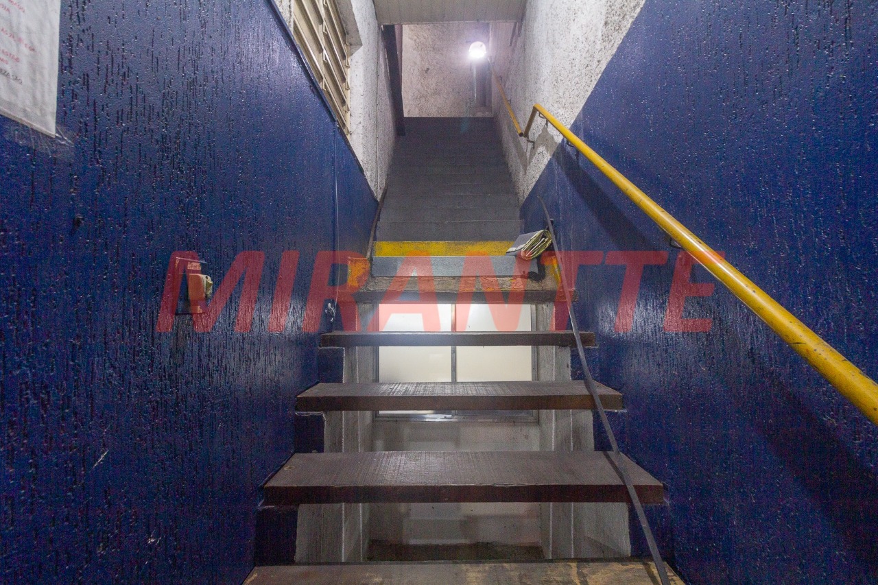 Comercial de 480m² em Vila Nelson