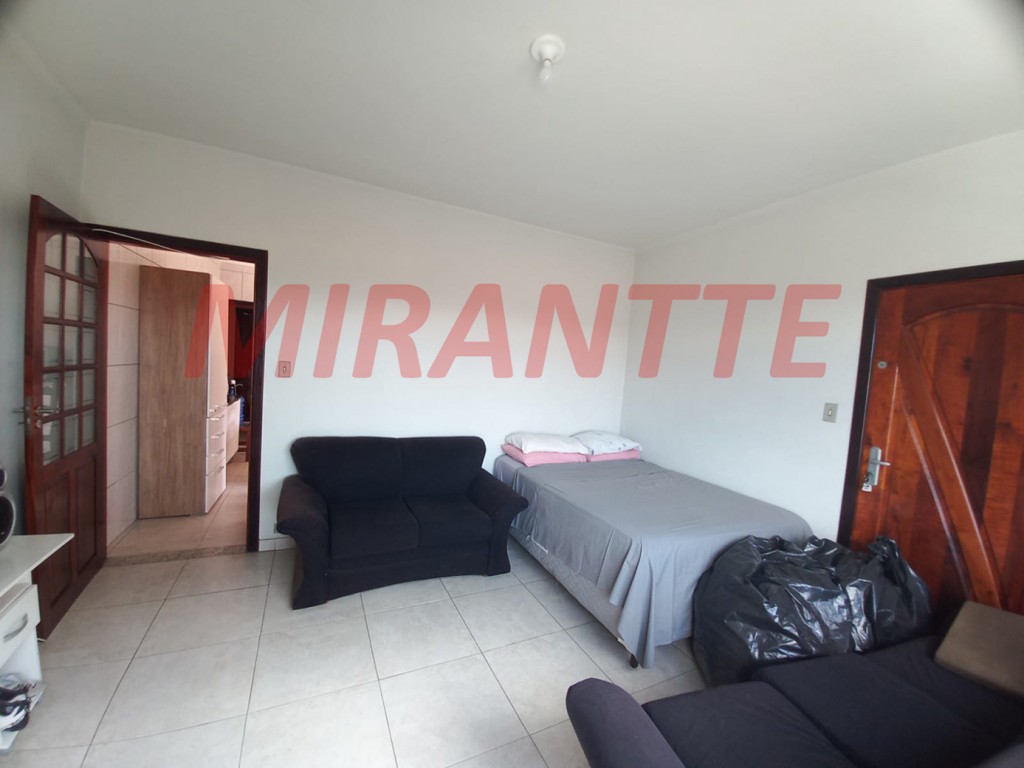 Casa terrea de 184m² com 3 quartos em Vila Nivi