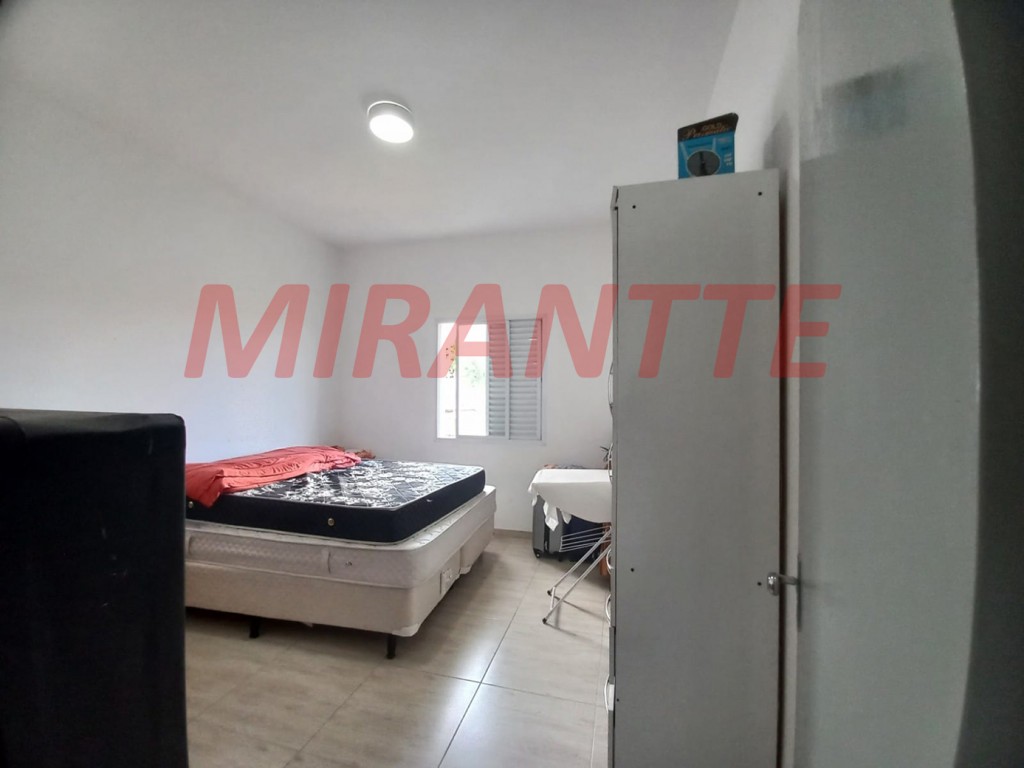 Casa terrea de 184m² com 3 quartos em Vila Nivi
