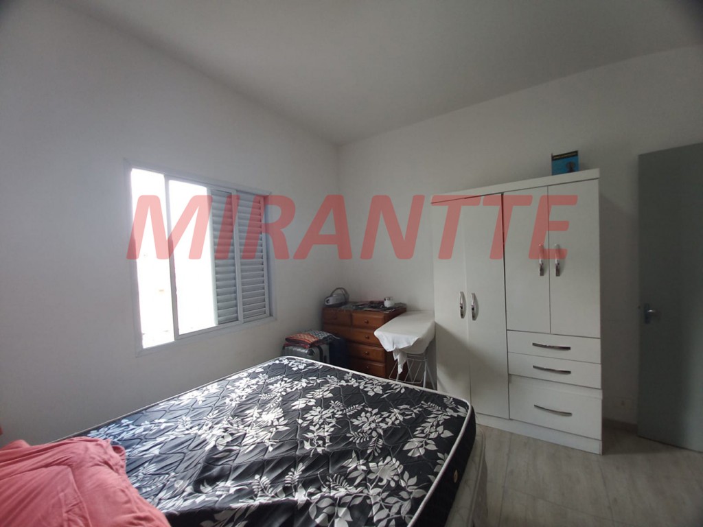 Casa terrea de 184m² com 3 quartos em Vila Nivi