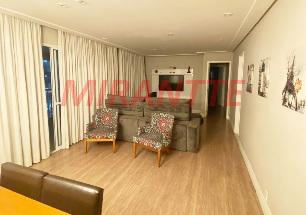 Apartamento com 3 quartos em Jardim Zaira