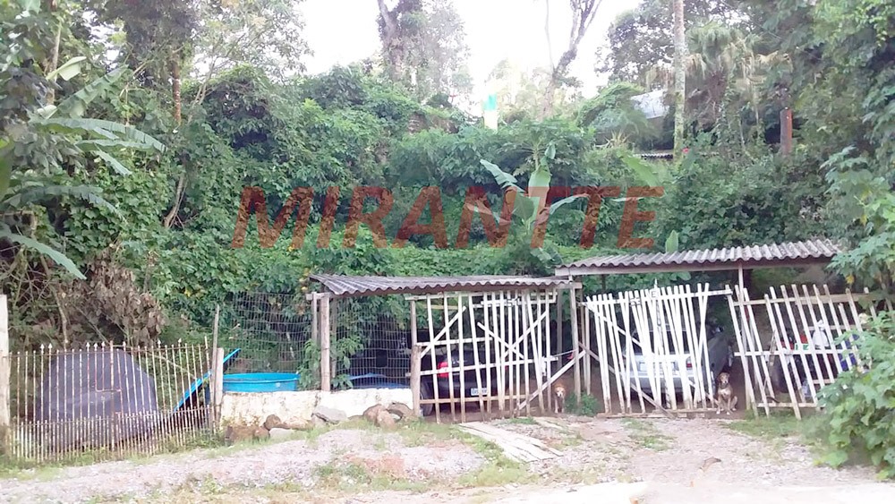 Terreno de 2437.75m² em Serra da Cantareira