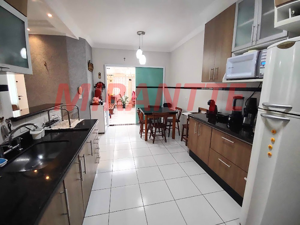 Sobrado de 122m² com 2 quartos em Parada Inglesa