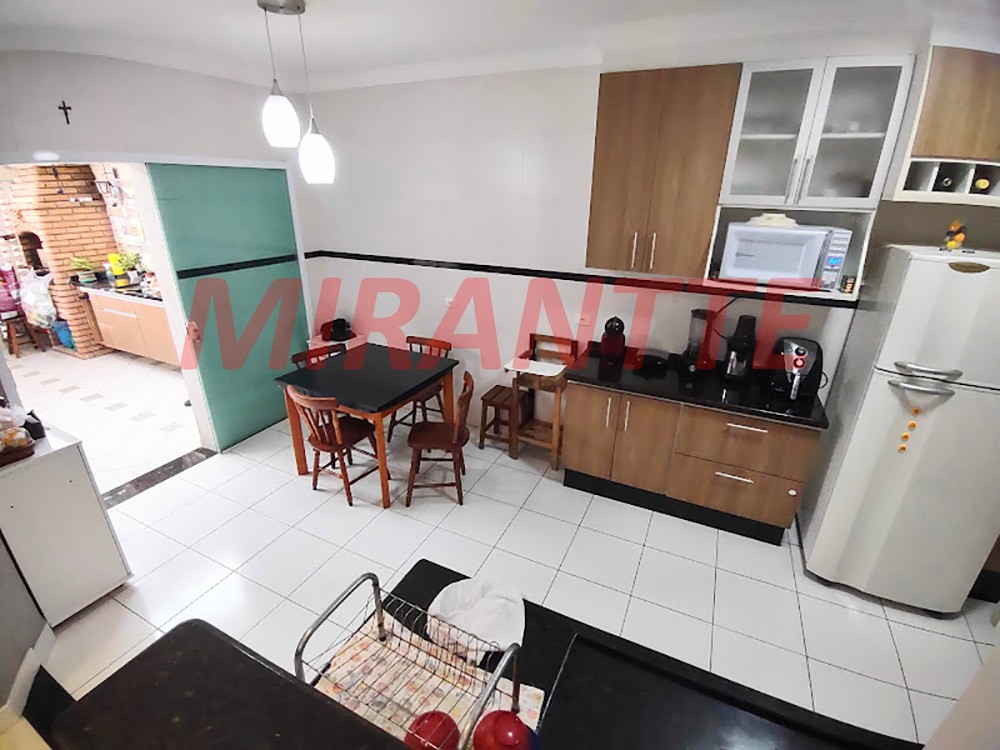 Sobrado de 122m² com 2 quartos em Parada Inglesa