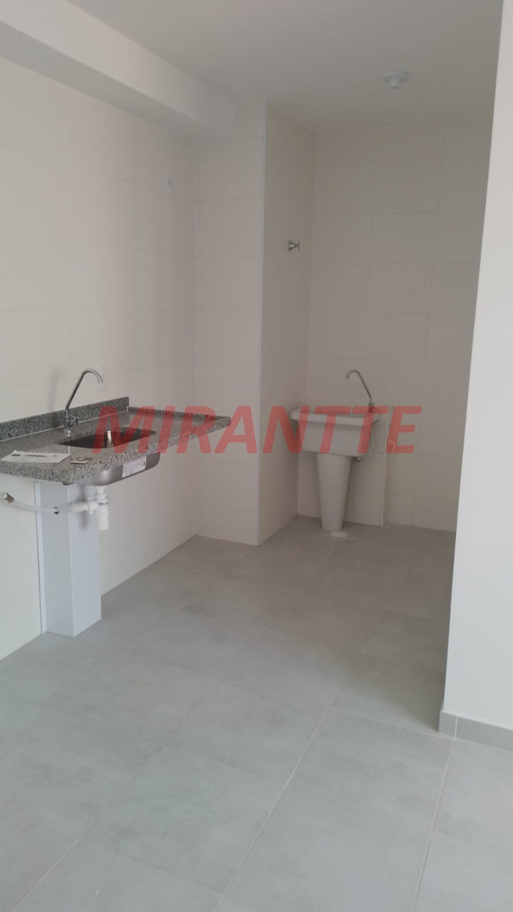 Apartamento de 37m² com 2 quartos em Parada Inglesa
