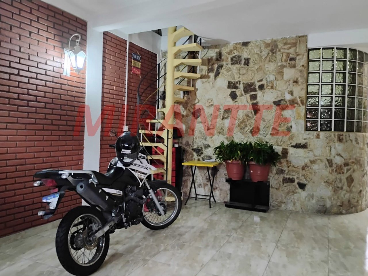 Sobrado de 185m² com 5 quartos em Jardim Tremembé