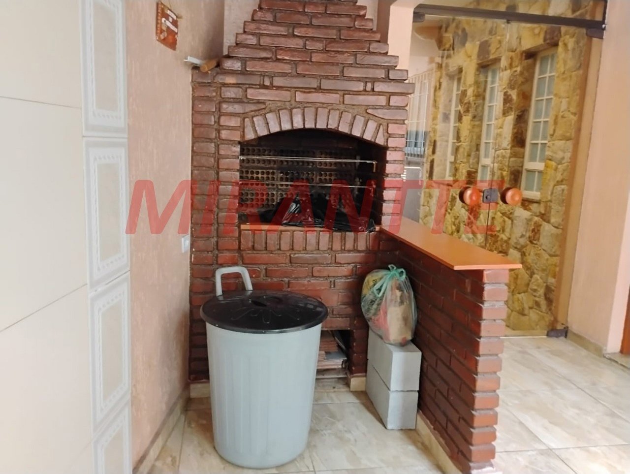 Sobrado de 185m² com 5 quartos em Jardim Tremembé