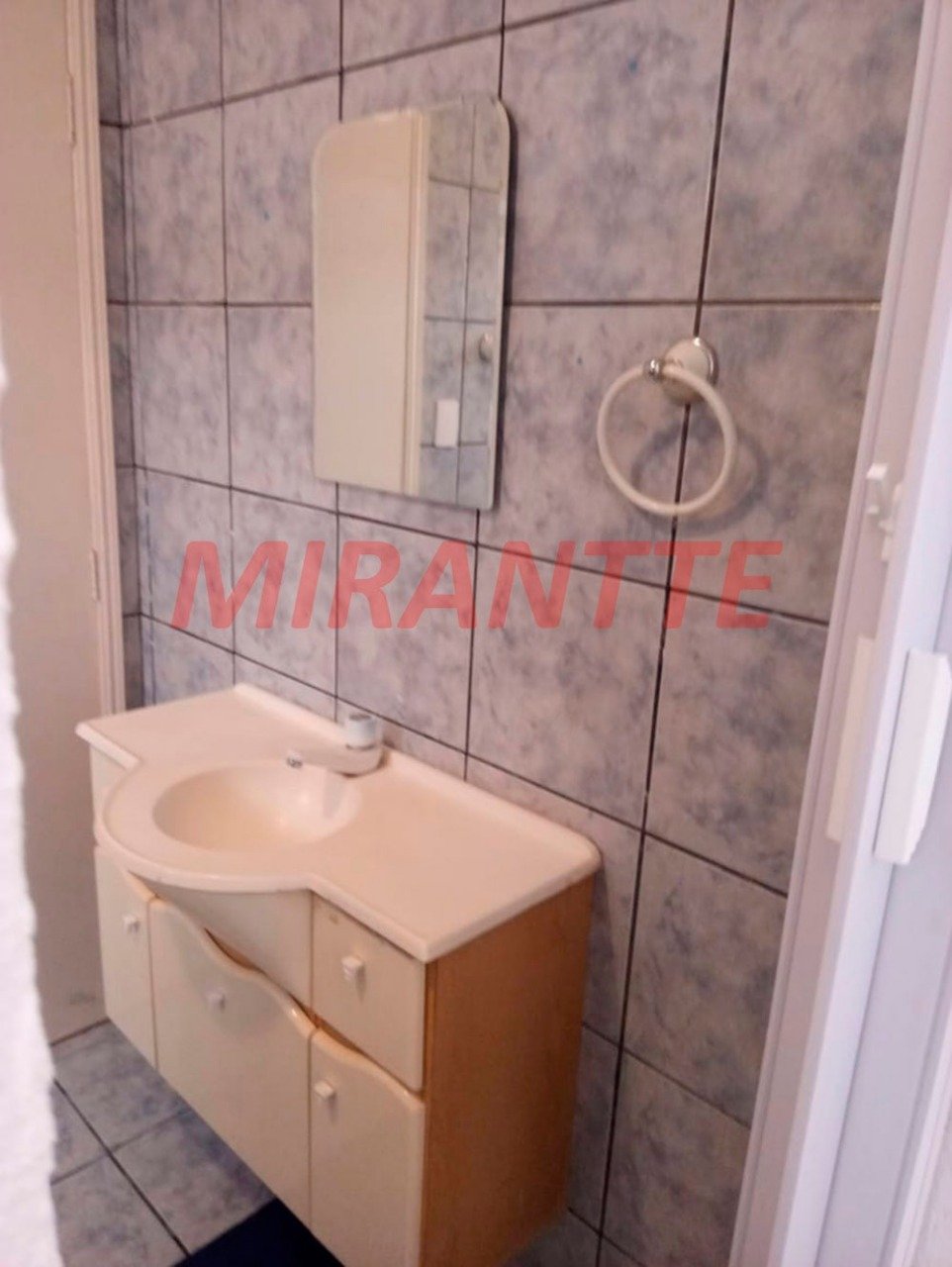 Sobrado de 185m² com 5 quartos em Jardim Tremembé