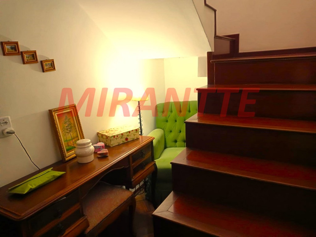 Sobrado de 167m² com 4 quartos em Sítio Do Morro