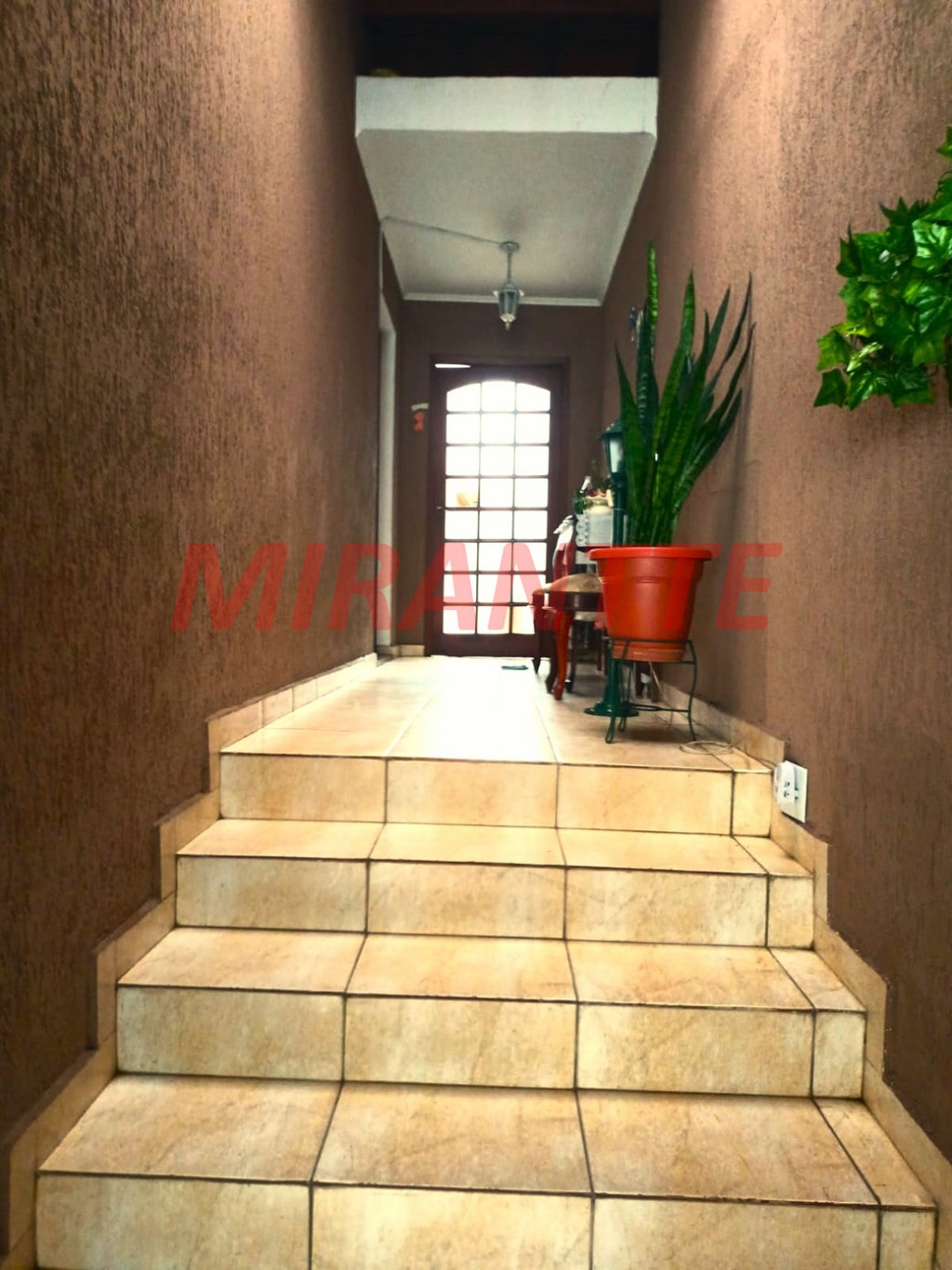 Sobrado de 167m² com 4 quartos em Sítio Do Morro