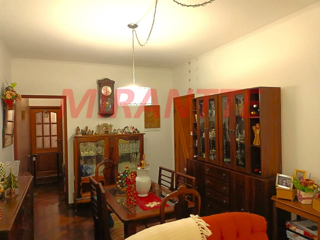Sobrado de 167m² com 4 quartos em Sítio Do Morro