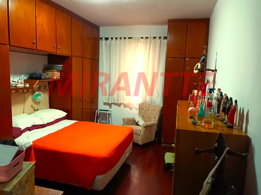 Sobrado de 167m² com 4 quartos em Sítio Do Morro