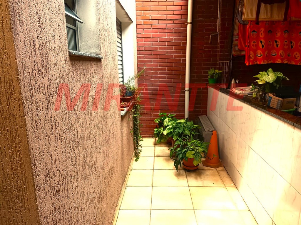 Sobrado de 167m² com 4 quartos em Sítio Do Morro