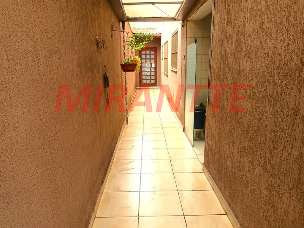 Sobrado de 167m² com 4 quartos em Sítio Do Morro
