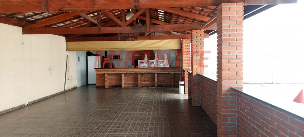 Apartamento de 97m² com 3 quartos em Água Fria