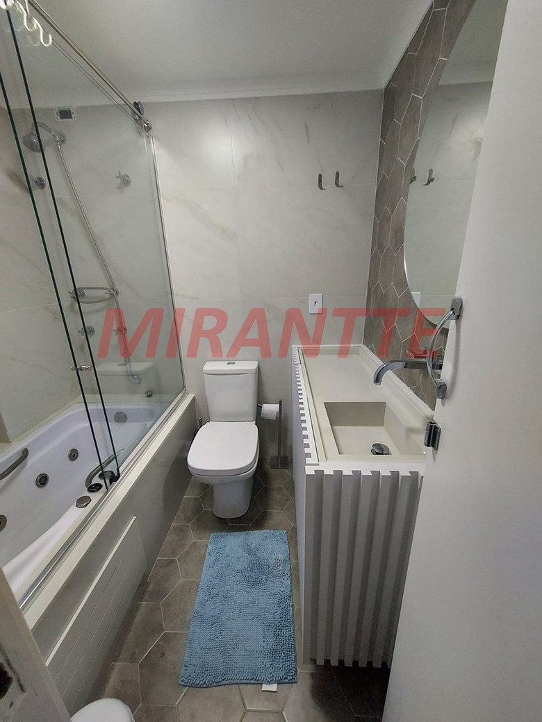 Apartamento de 97m² com 3 quartos em Água Fria