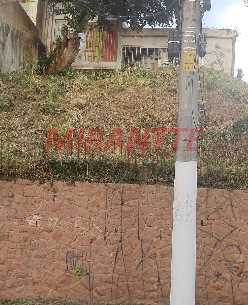 Terreno de 493m² em Jardim Bibi