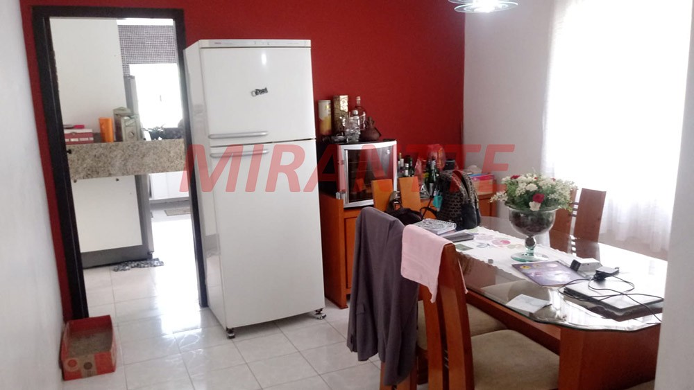 Sobrado de 162m² com 3 quartos em Vila Mazzei
