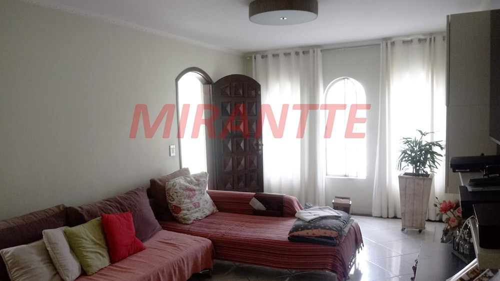 Sobrado de 162m² com 3 quartos em Vila Mazzei