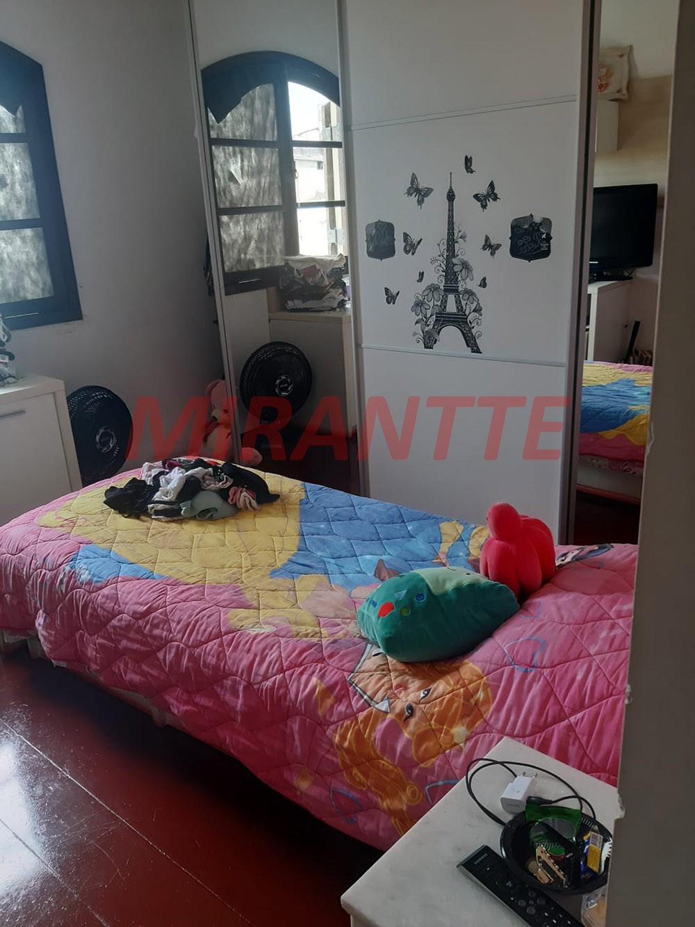Sobrado de 162m² com 3 quartos em Vila Mazzei