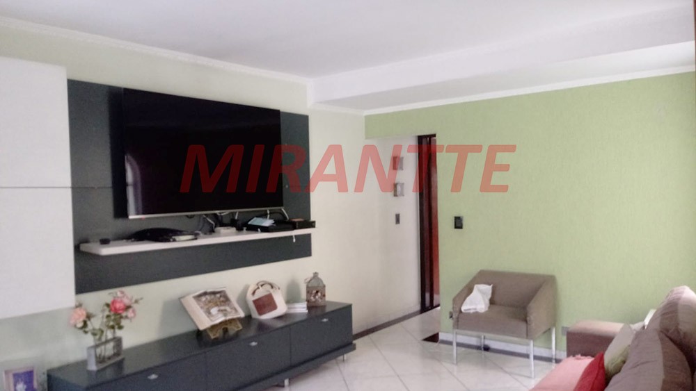 Sobrado de 162m² com 3 quartos em Vila Mazzei