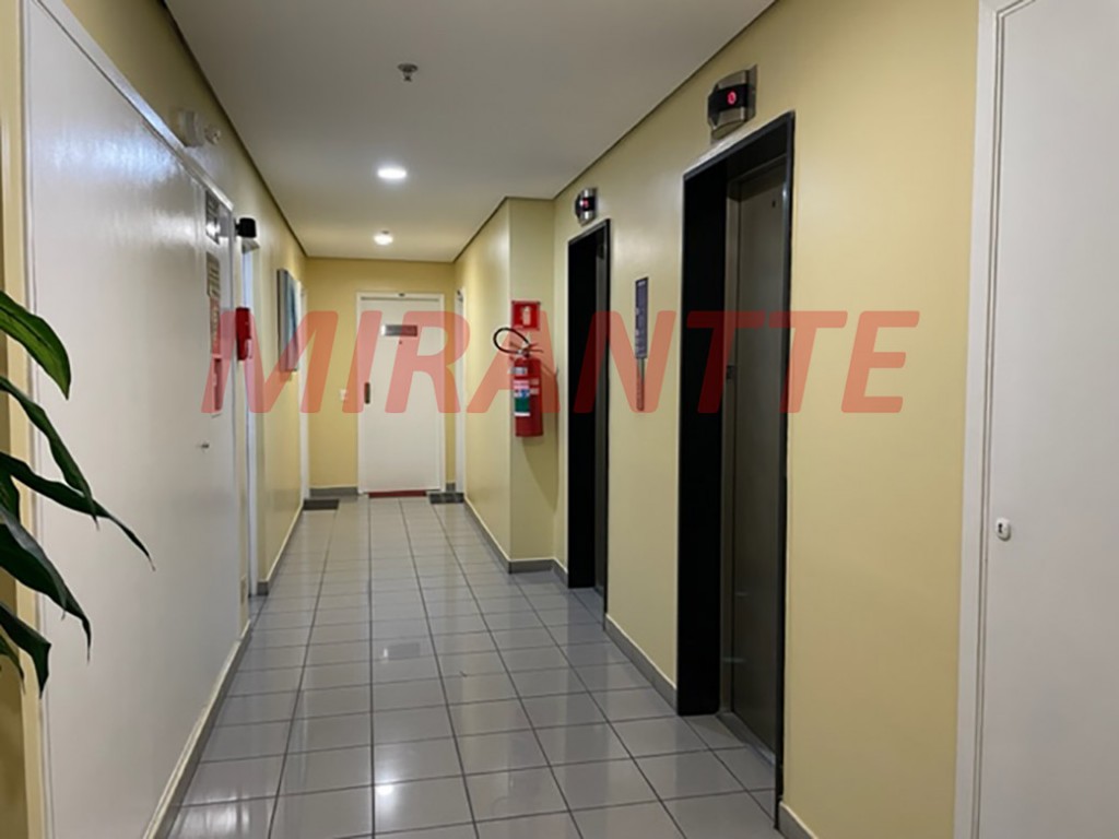 Conjunto comercial de 30m² em Santana