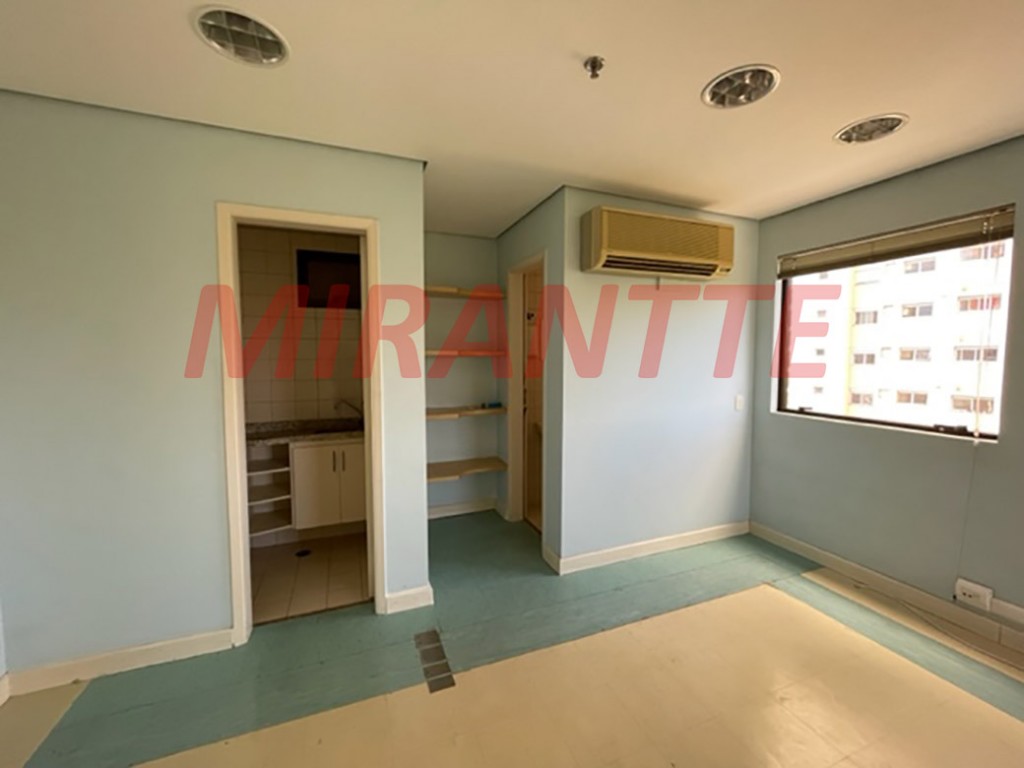 Conjunto comercial de 30m² em Santana