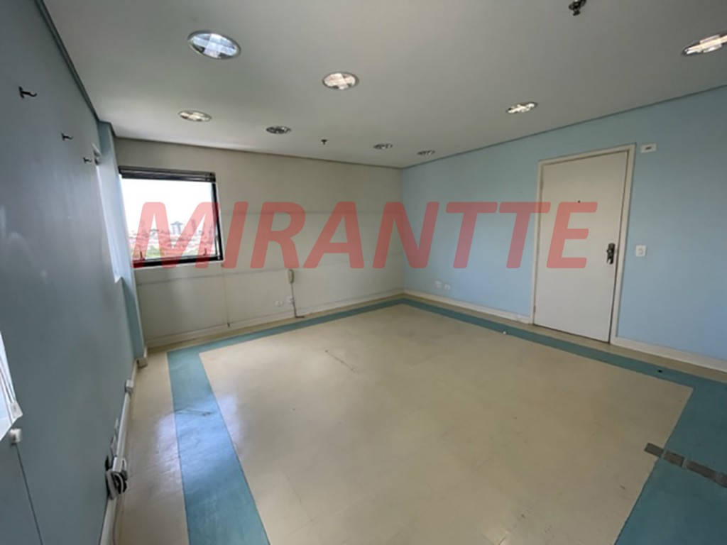 Conjunto comercial de 30m² em Santana
