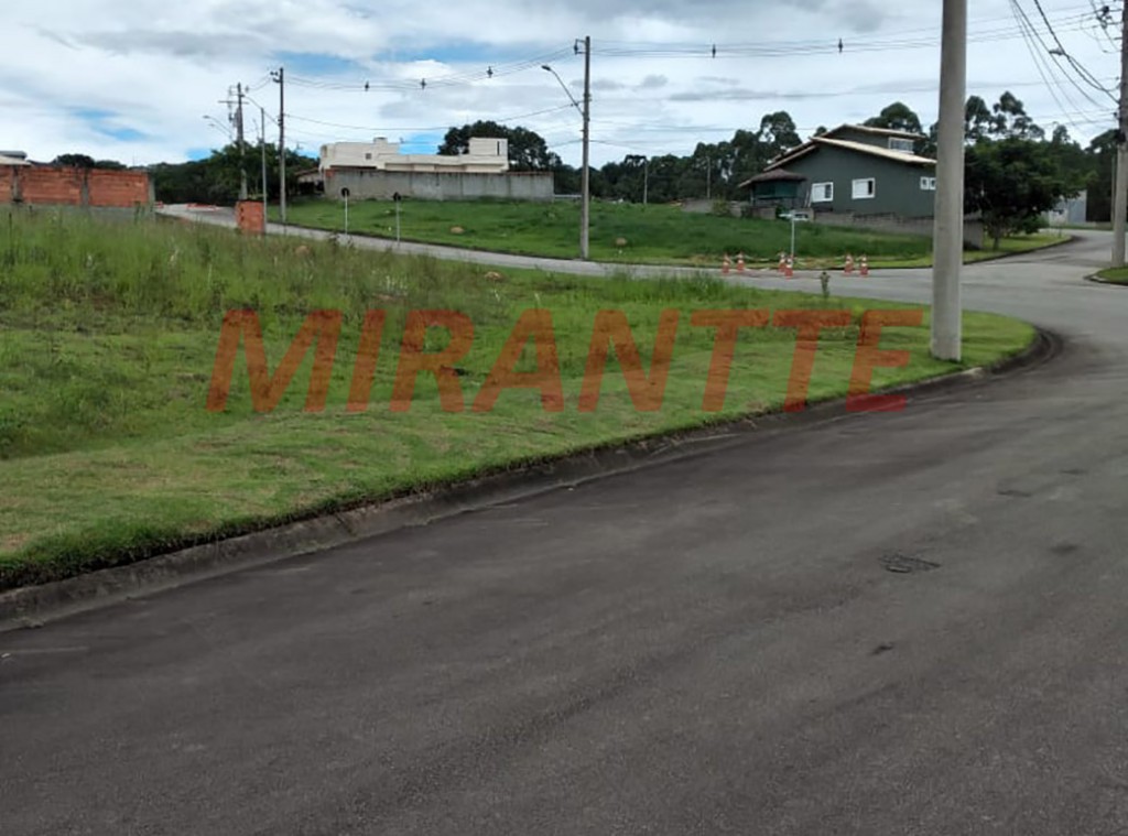 Terreno de 531m² em Taboleiro Verde