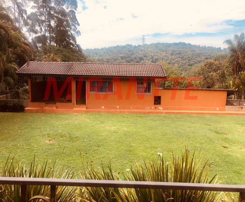 Sobrado de 750m² com 4 quartos em Serra Da Cantareira