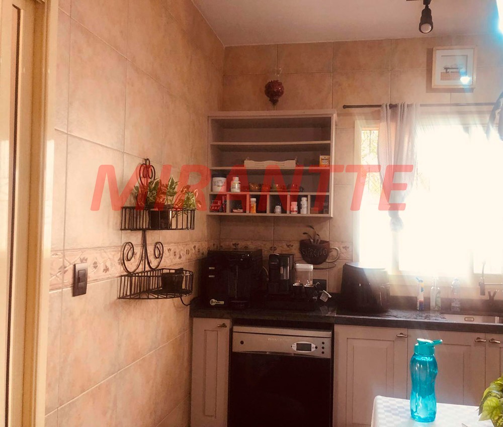 Sobrado de 750m² com 4 quartos em Serra Da Cantareira