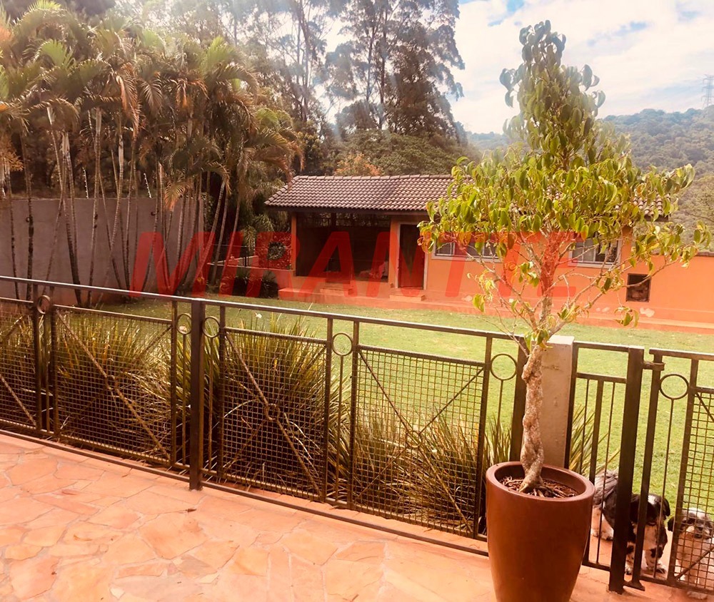 Sobrado de 750m² com 4 quartos em Serra Da Cantareira